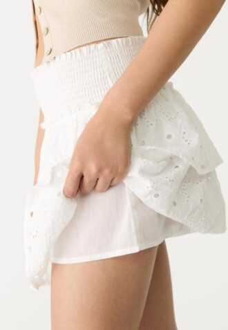 Skort fluidă cu broderie