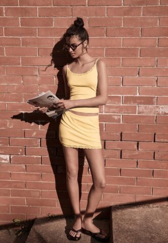 Skort mini cu bordură din dantelă Skort mini cu bordură din dantelă