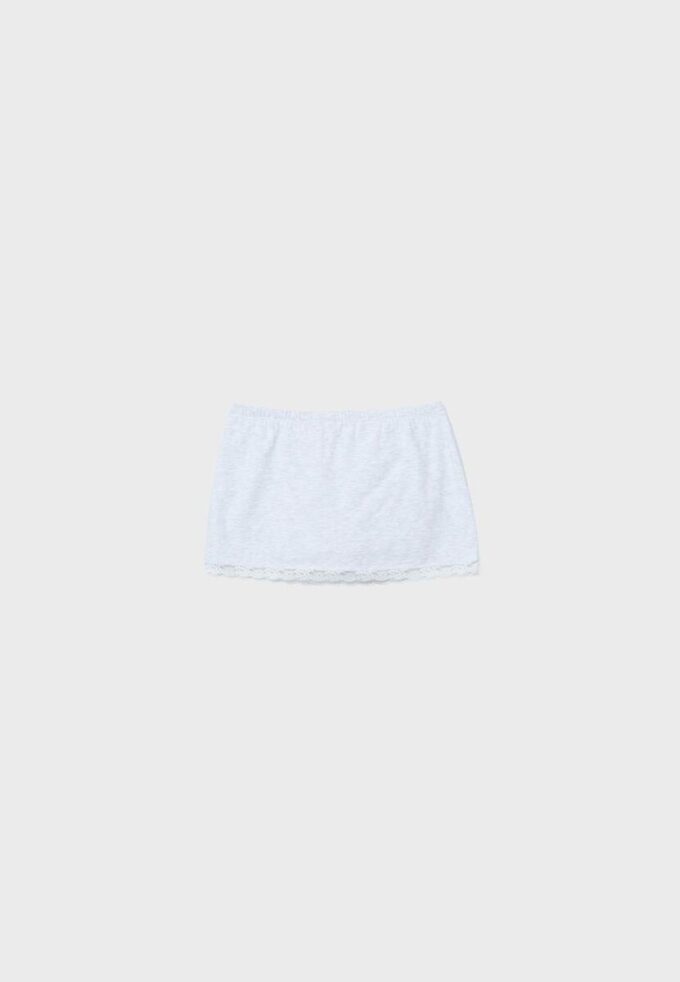 Skort mini cu bordură din dantelă Skort mini cu bordură din dantelă