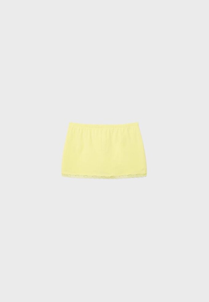 Skort mini cu bordură din dantelă Skort mini cu bordură din dantelă