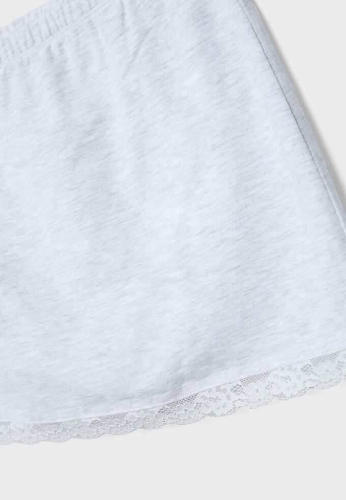 Skort mini cu bordură din dantelă Skort mini cu bordură din dantelă