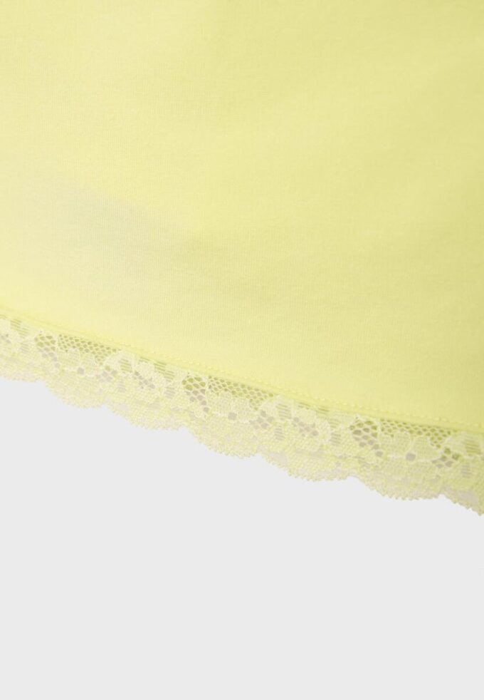 Skort mini cu bordură din dantelă Skort mini cu bordură din dantelă