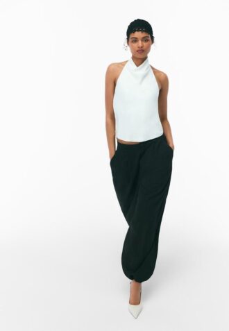 Top cu gât halter cu efect de satin Top cu gât halter cu efect de satin