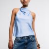 Top cu gât halter cu efect de satin Top cu gât halter cu efect de satin