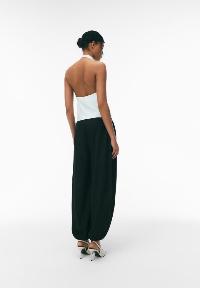 Top cu gât halter cu efect de satin