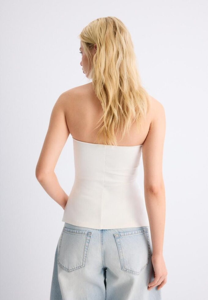 Top de bikini tip bandeau cu decolteu în formă de inimă Top de bikini tip bandeau cu decolteu în formă de inimă