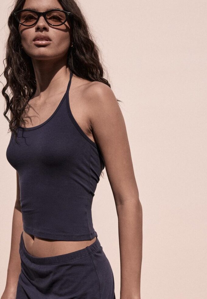 Top tricotat cu gât halter Top tricotat cu gât halter