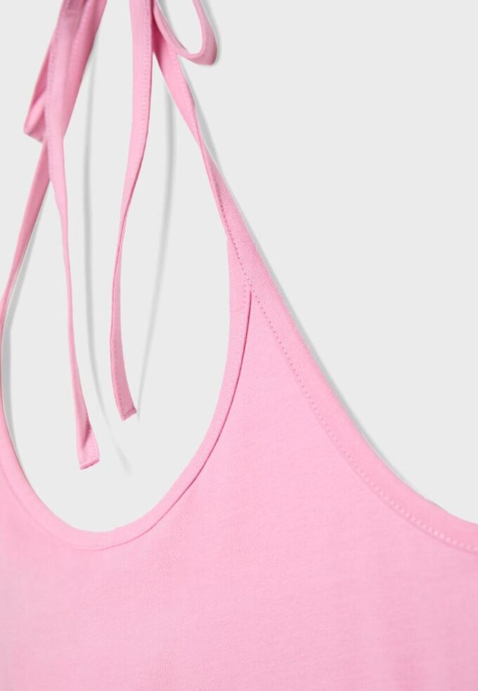 Top tricotat cu gât halter Top tricotat cu gât halter