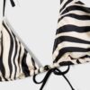 Topuri de bikini triunghiulare din satin imprimat Topuri de bikini triunghiulare din satin imprimat