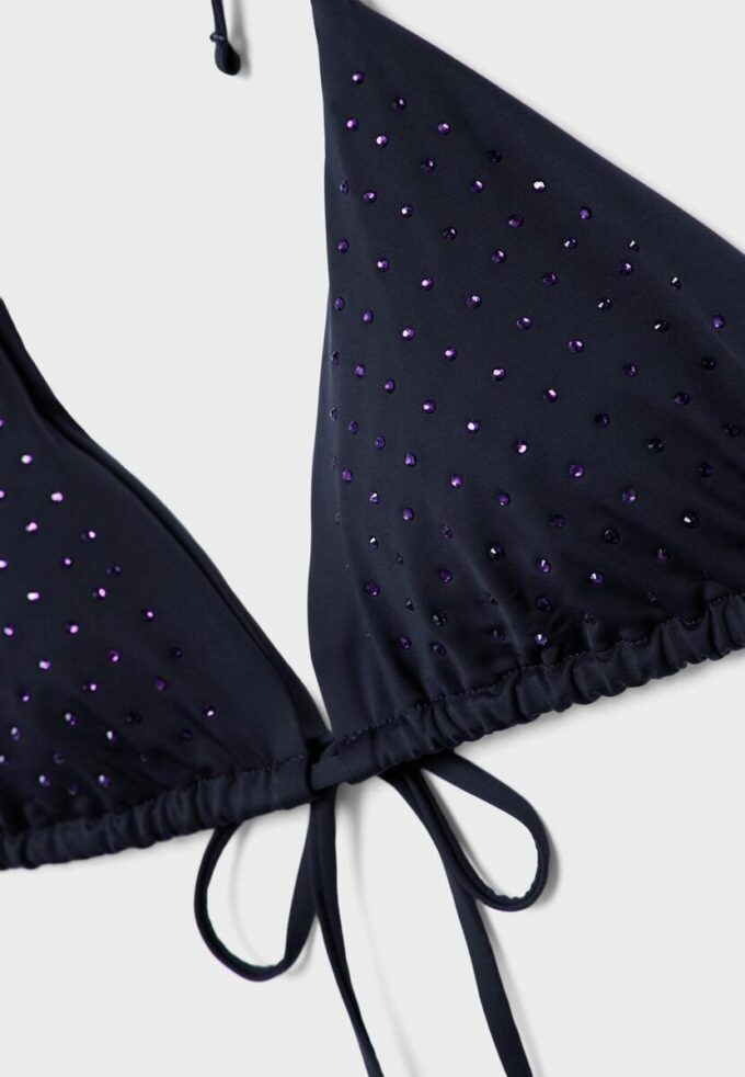 Topuri de bikini triunghiulare strălucitoare Topuri de bikini triunghiulare strălucitoare