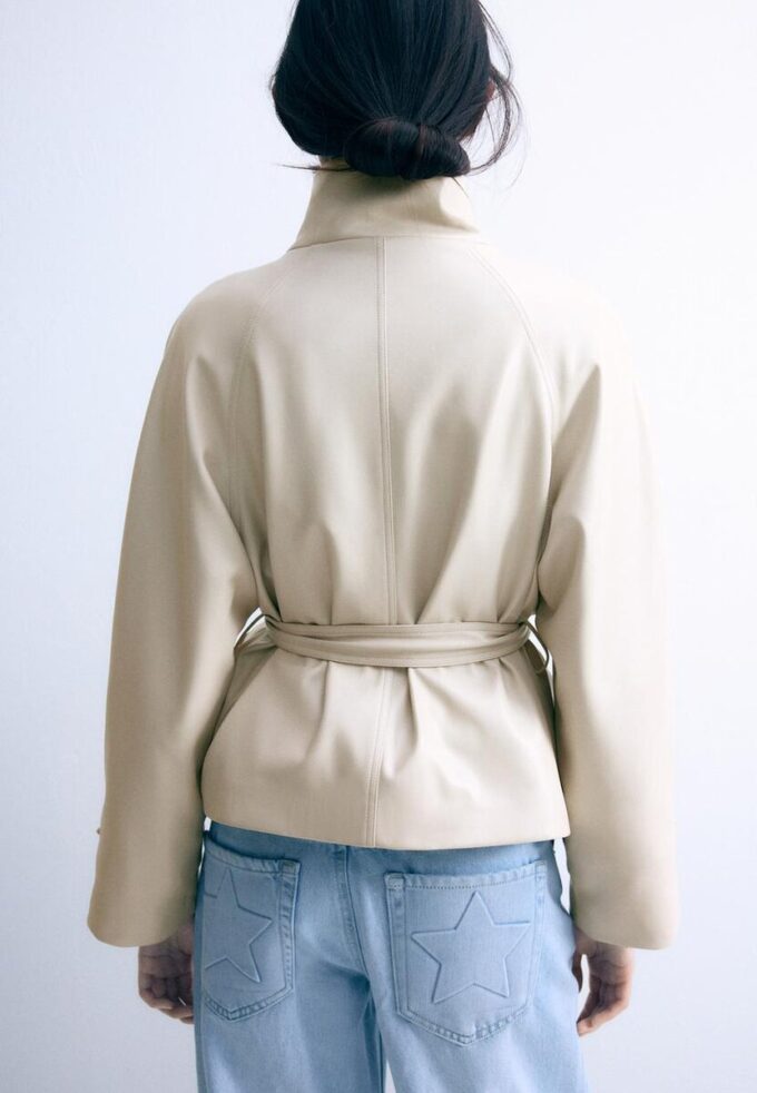 Trench cu guler înalt, aspect piele Trench cu guler înalt, aspect piele