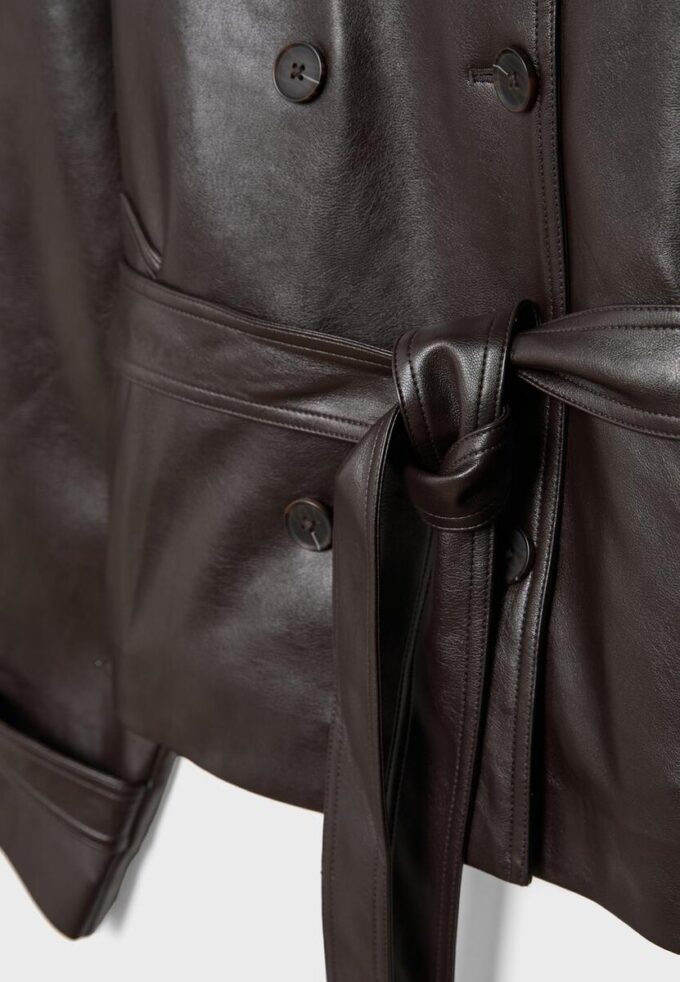 Trench cu guler înalt, aspect piele Trench cu guler înalt, aspect piele