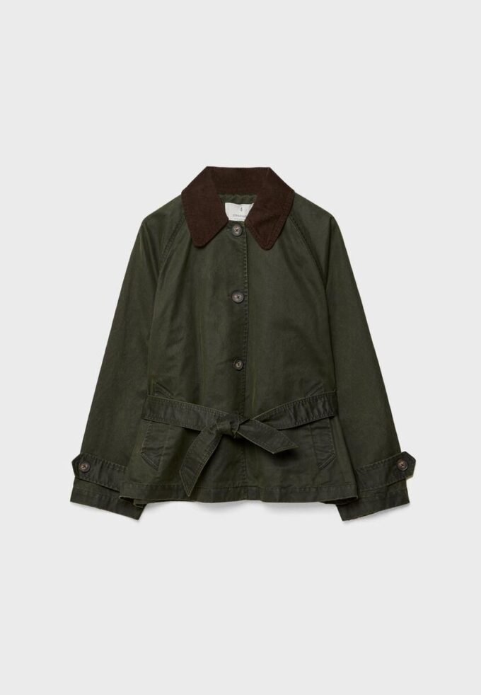 Trench scurt cu curea Trench scurt cu curea