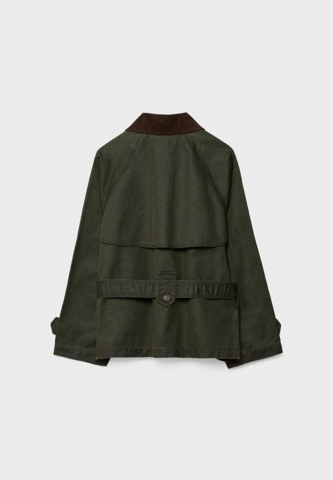 Trench scurt cu curea Trench scurt cu curea