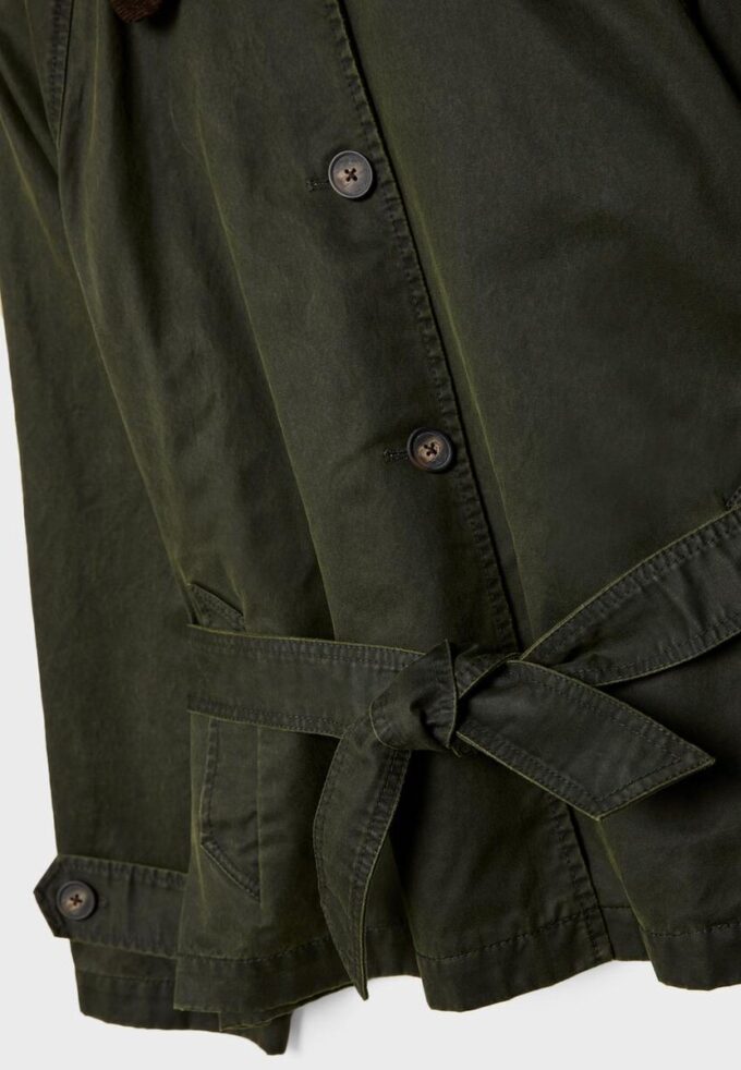 Trench scurt cu curea Trench scurt cu curea