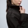 Trench scurt cu două rânduri de nasturi Trench scurt cu două rânduri de nasturi