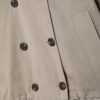 Trench scurt cu mâneci bufante și glugă detașabilă Trench scurt cu mâneci bufante și glugă detașabilă