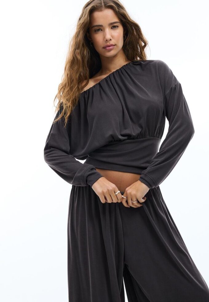 Tricou asimetric Soft-Touch Tricou asimetric Soft-Touch