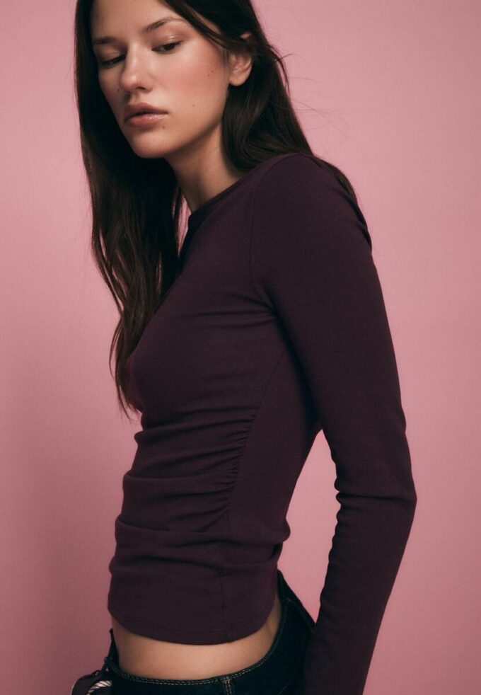 Tricou cu mâneci lungi și drapaj