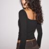 Tricou cu mâneci lungi și gât halter Tricou cu mâneci lungi și gât halter