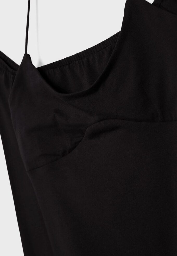 Tricou cu mâneci lungi și gât halter Tricou cu mâneci lungi și gât halter
