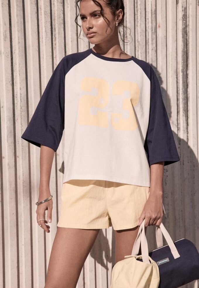 Tricou cu mâneci raglan Tricou cu mâneci raglan