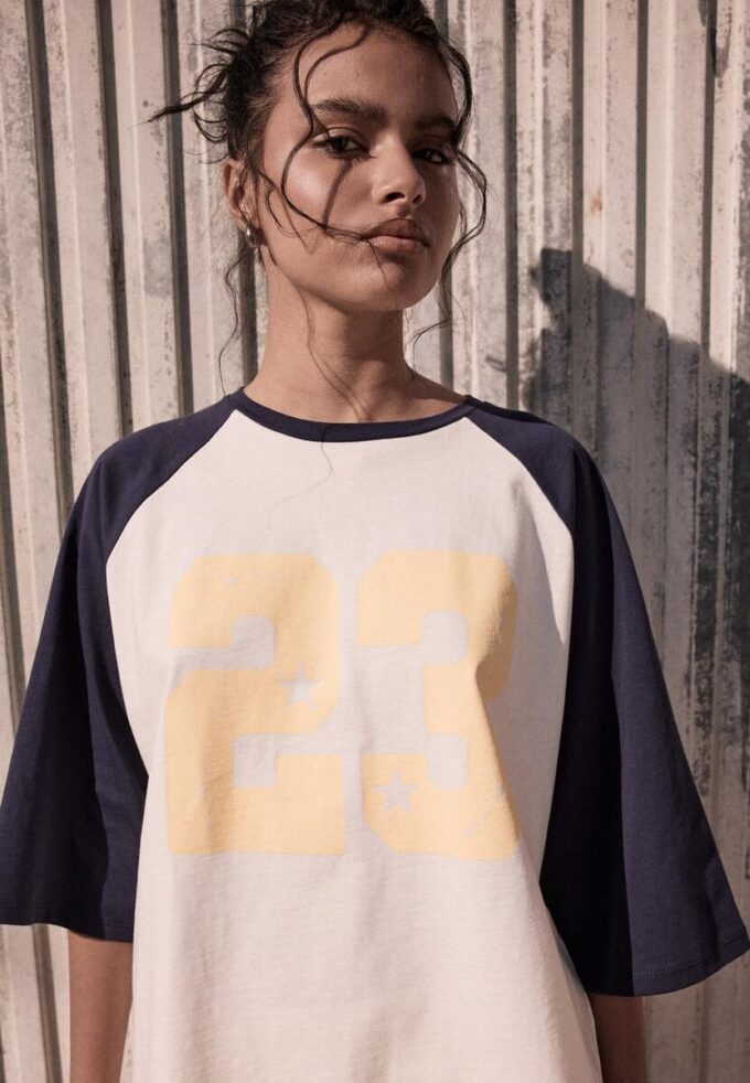 Tricou cu mâneci raglan Tricou cu mâneci raglan