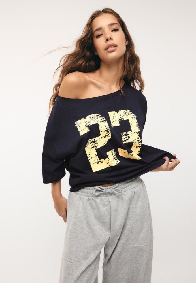 Tricou cu mâneci scurte 23