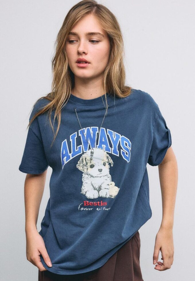 Tricou cu mâneci scurte, cu imprimeu și aplicație Tricou cu mâneci scurte, cu imprimeu și aplicație