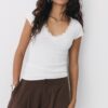 Tricou cu mâneci scurte, decolteu în V și dantelă Tricou cu mâneci scurte, decolteu în V și dantelă