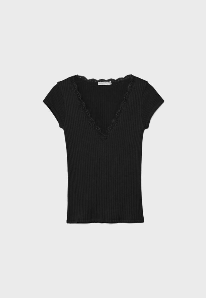 Tricou cu mâneci scurte, decolteu în V și dantelă Tricou cu mâneci scurte, decolteu în V și dantelă