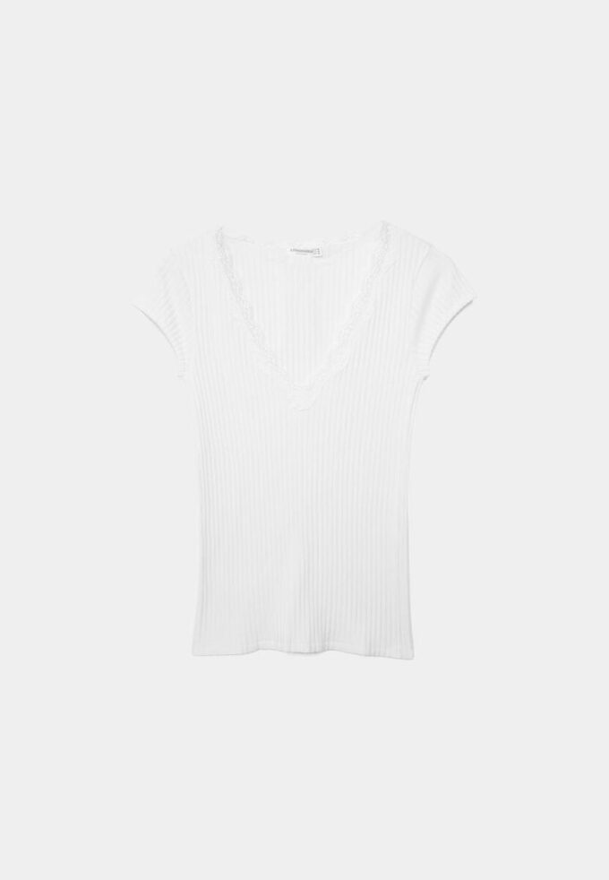 Tricou cu mâneci scurte, decolteu în V și dantelă Tricou cu mâneci scurte, decolteu în V și dantelă
