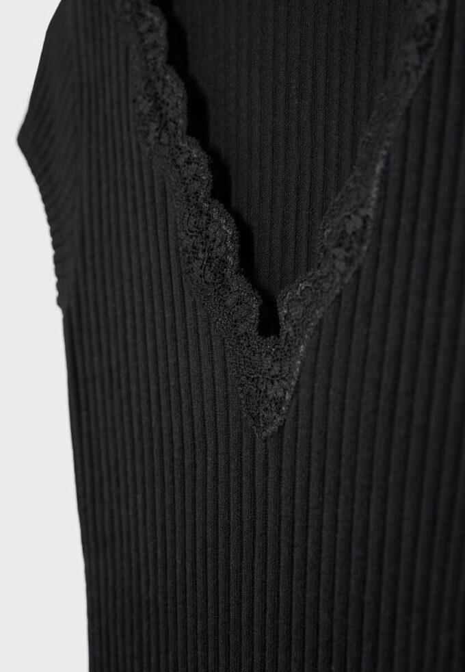 Tricou cu mâneci scurte, decolteu în V și dantelă Tricou cu mâneci scurte, decolteu în V și dantelă