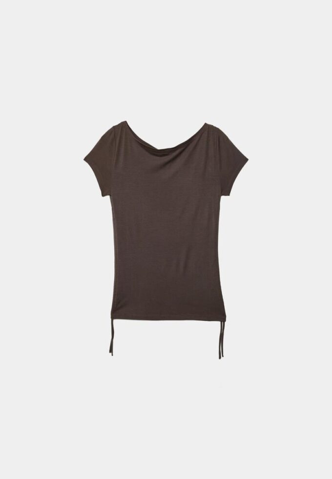 Tricou cu mâneci scurte și drapaj lateral Tricou cu mâneci scurte și drapaj lateral
