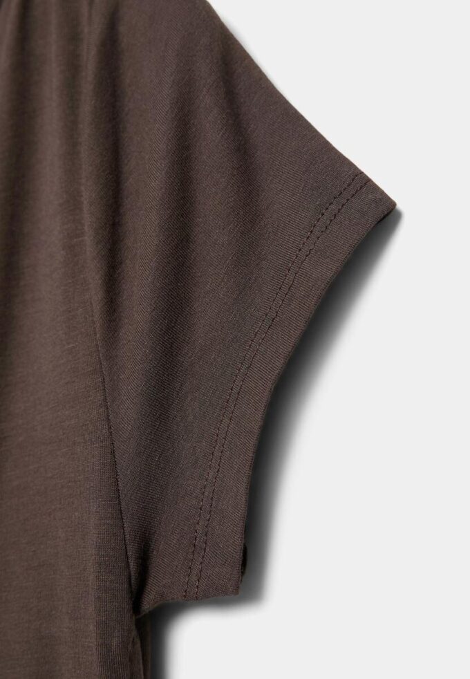 Tricou cu mâneci scurte și drapaj lateral Tricou cu mâneci scurte și drapaj lateral