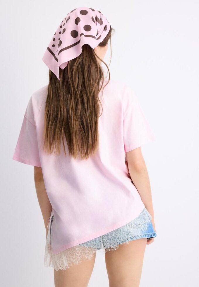 Tricou cu mâneci scurte și tiv din dantelă Tricou cu mâneci scurte și tiv din dantelă