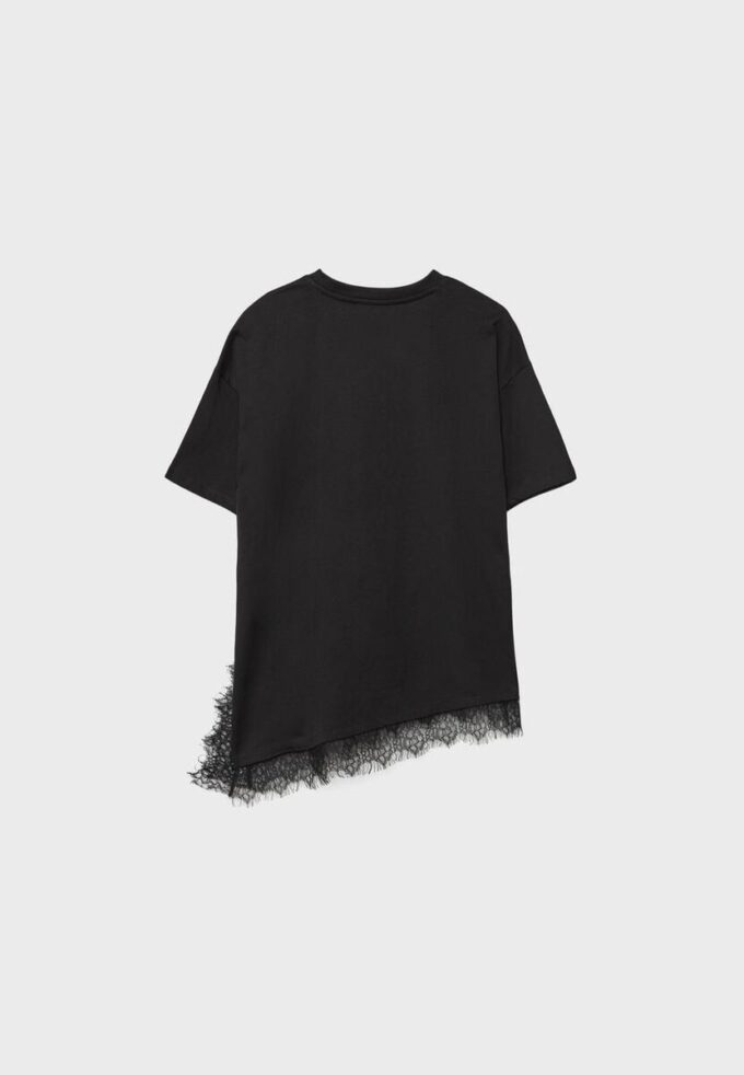 Tricou cu mâneci scurte și tiv din dantelă Tricou cu mâneci scurte și tiv din dantelă