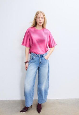 Tricou cu mâneci scurte în dungi Tricou cu mâneci scurte în dungi