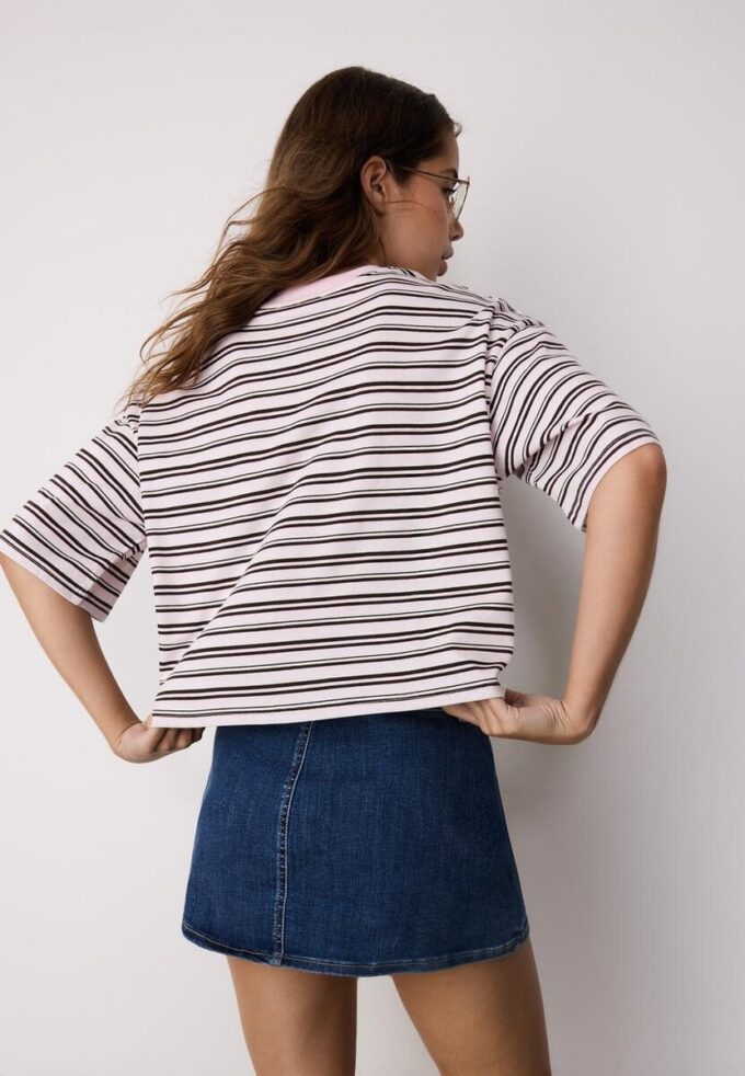 Tricou cu mâneci scurte în dungi