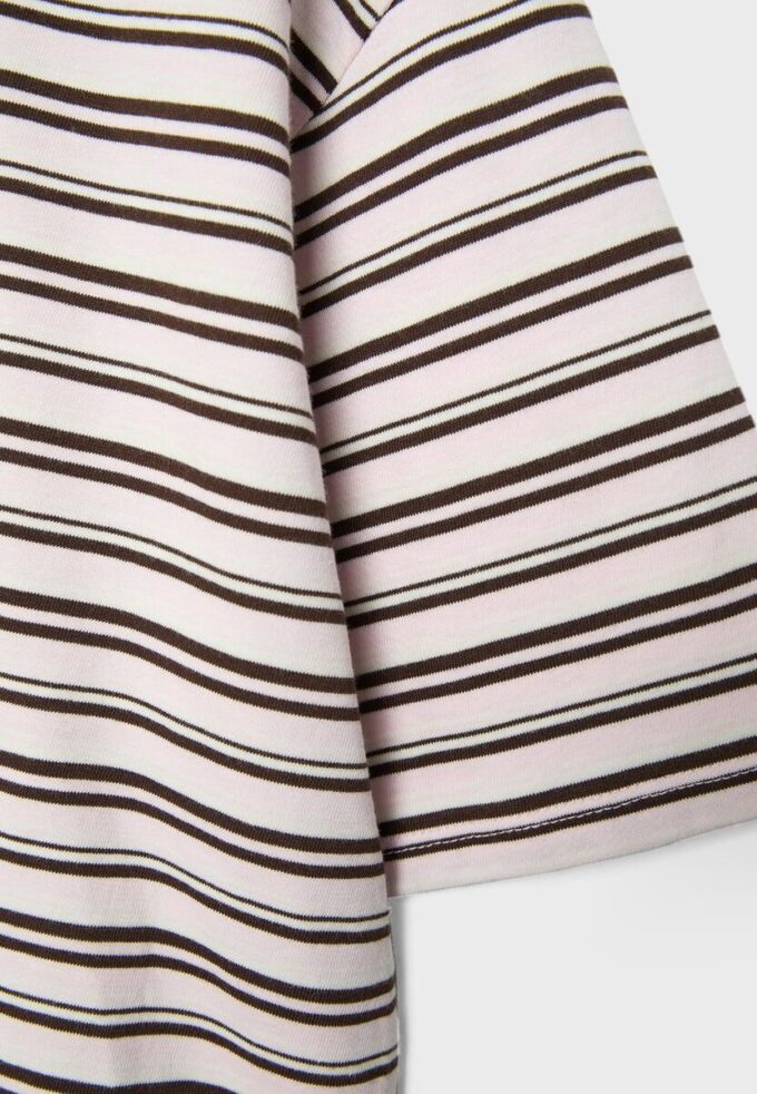 Tricou cu mâneci scurte în dungi