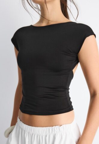 Tricou cu spate decupat