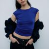 Tricou de bază ajustat cu volane Tricou de bază ajustat cu volane