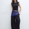 Tricou de bază ajustat cu volane Tricou de bază ajustat cu volane