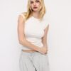 Tricou de bază ajustat cu volane Tricou de bază ajustat cu volane
