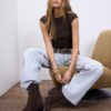 Tricou de bază ajustat cu volane Tricou de bază ajustat cu volane