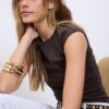 Tricou de bază ajustat cu volane Tricou de bază ajustat cu volane