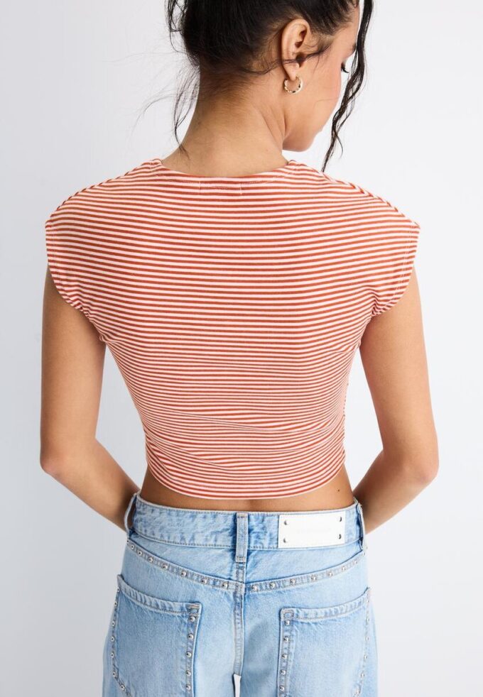 Tricou de bază cu dungi și mâneci scurte