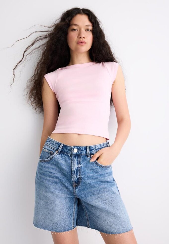 Tricou de bază cu guler barcă
