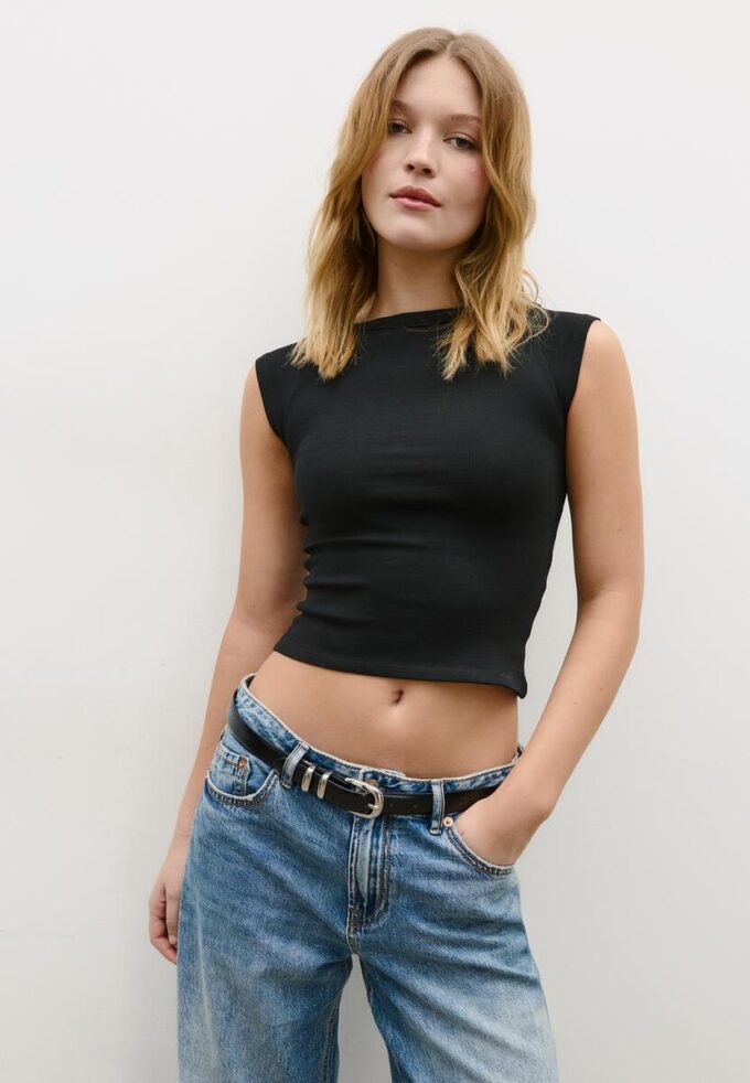 Tricou de bază cu guler barcă