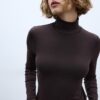 Tricou de bază cu guler înalt Tricou de bază cu guler înalt